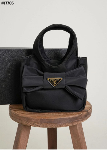 🔆 [PRADA] 프라다 패디드 리나일론 미니 백 🔆