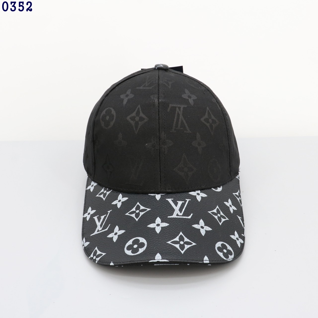 👹루이비통 블랙 모노그램 볼캡모자👹