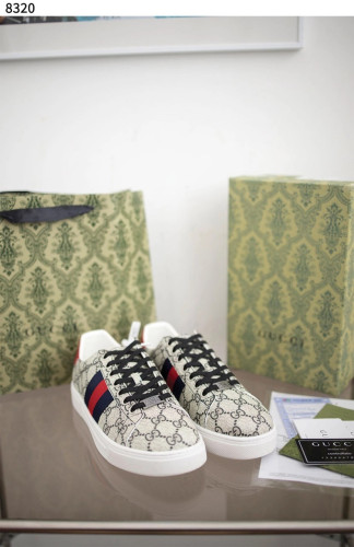#구찌 [GUCCI] 구찌 에이스 웹(Web) 스니커즈 신상입고💢 #신발 #8320