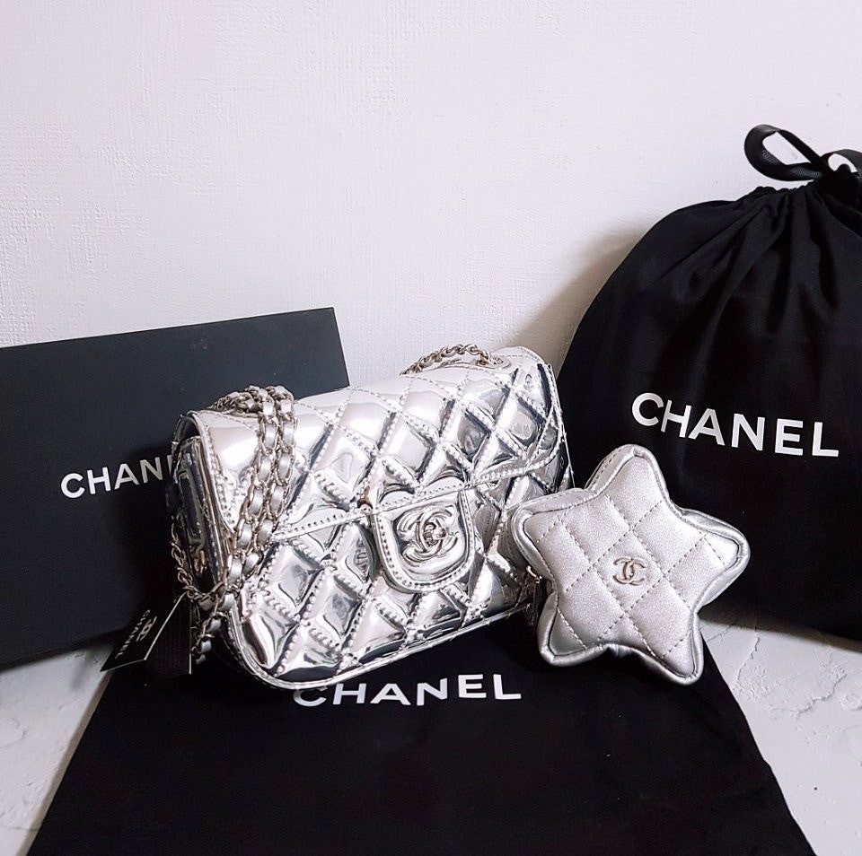 💕 샤* 고급 24크루즈 스타코인퍼스 미니 플랩 백 실버