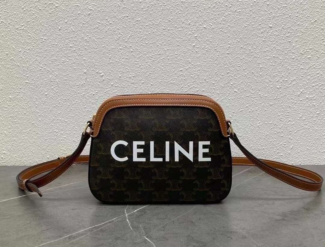 💕 셀** 트라이엄프 카메라백