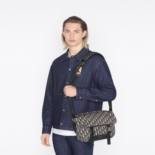 🤴🏻 #디올  익스플로러 크로스백🤴🏻