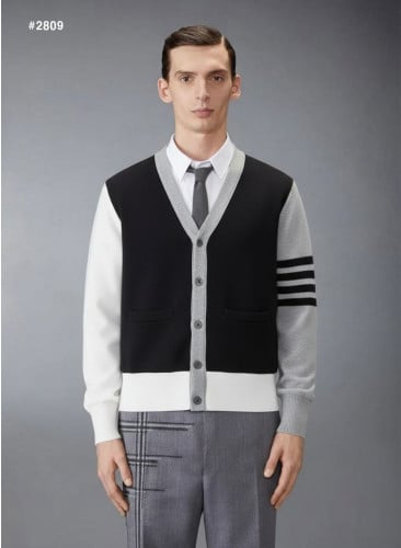 🍀 [THOM BROWNE] 톰브라운 셔틀랜드 4바 브이넥 가디건 🍀