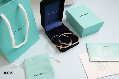 🍀 [TIFFANY & CO] 티파니앤코 T'T1 네로우 다이아몬드 힌지디 뱅글 🍀