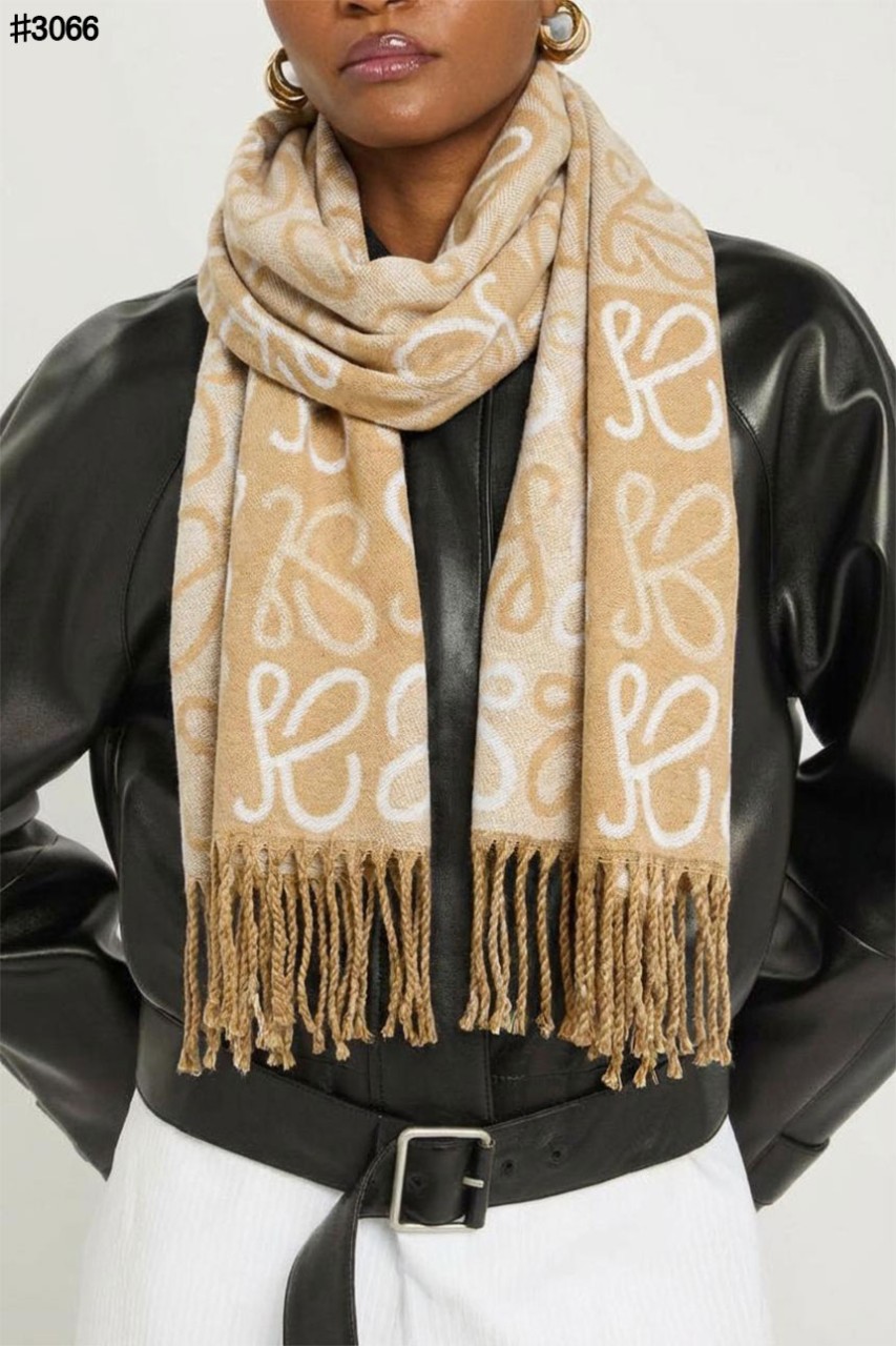 🍀 [LOEWE] 로에베 스퀘어 믹스 아나그램 울 자카드 태슬 숄 머플러 🍀