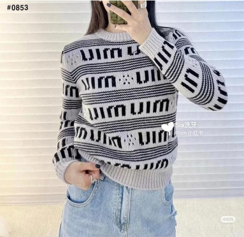 🍀 [MIUMIU] 미우미우 MIU 패턴 니트 🍀