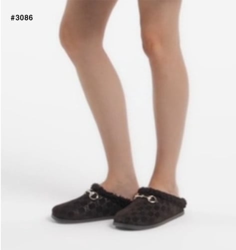 🍀 [GUCCI] 구찌 여성 홀스빗 GG 스웨이드 뮬 🍀