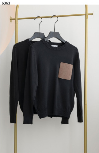 🍀 [LOEWE] 로에베 수입고급 레더 포켓 라운드 니트 🍀