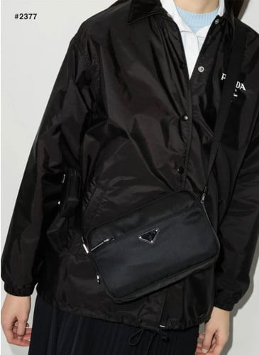 🍀 [PRADA] 프라다 트라이앵글 로고 리나일론 크로스 메신저백  🍀