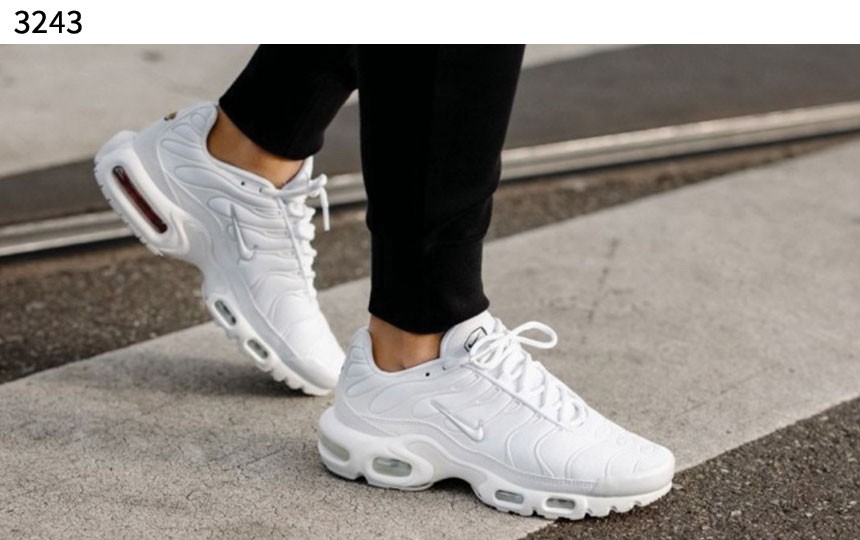 #나이키 [NIKE] 수입프리미엄급 나이키 에어맥스 플러스 TN 트리플 화이트 신상 입고💢 #태그 #신발 #3243