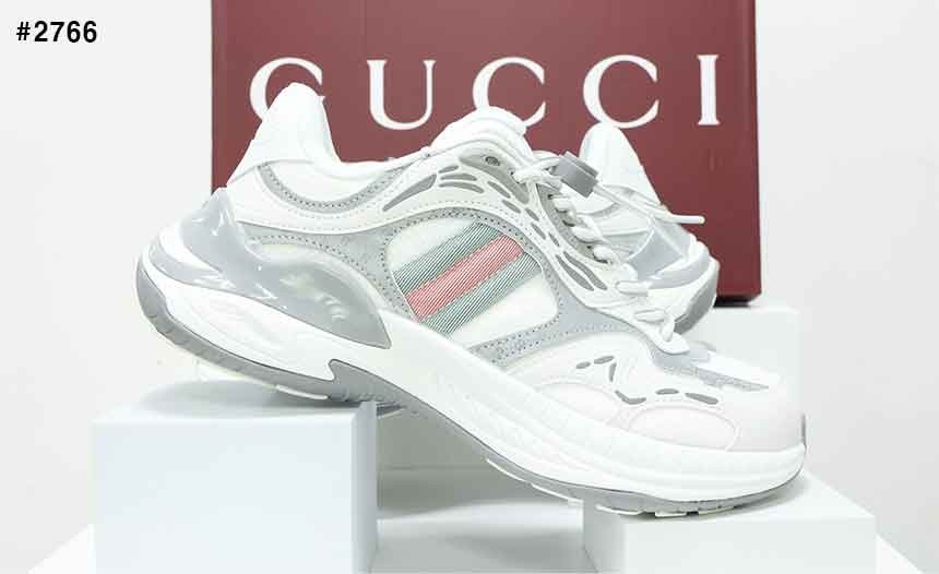 🍀 [GUCCI] 구찌 라이트웨이트 브리더블 아슬레틱 2.0 스니커즈 🍀