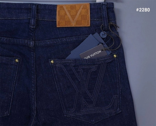 🍀 [LOUIS VUITTON] 루이비통 LV 백포켓 스트레이트 데님 청바지 🍀