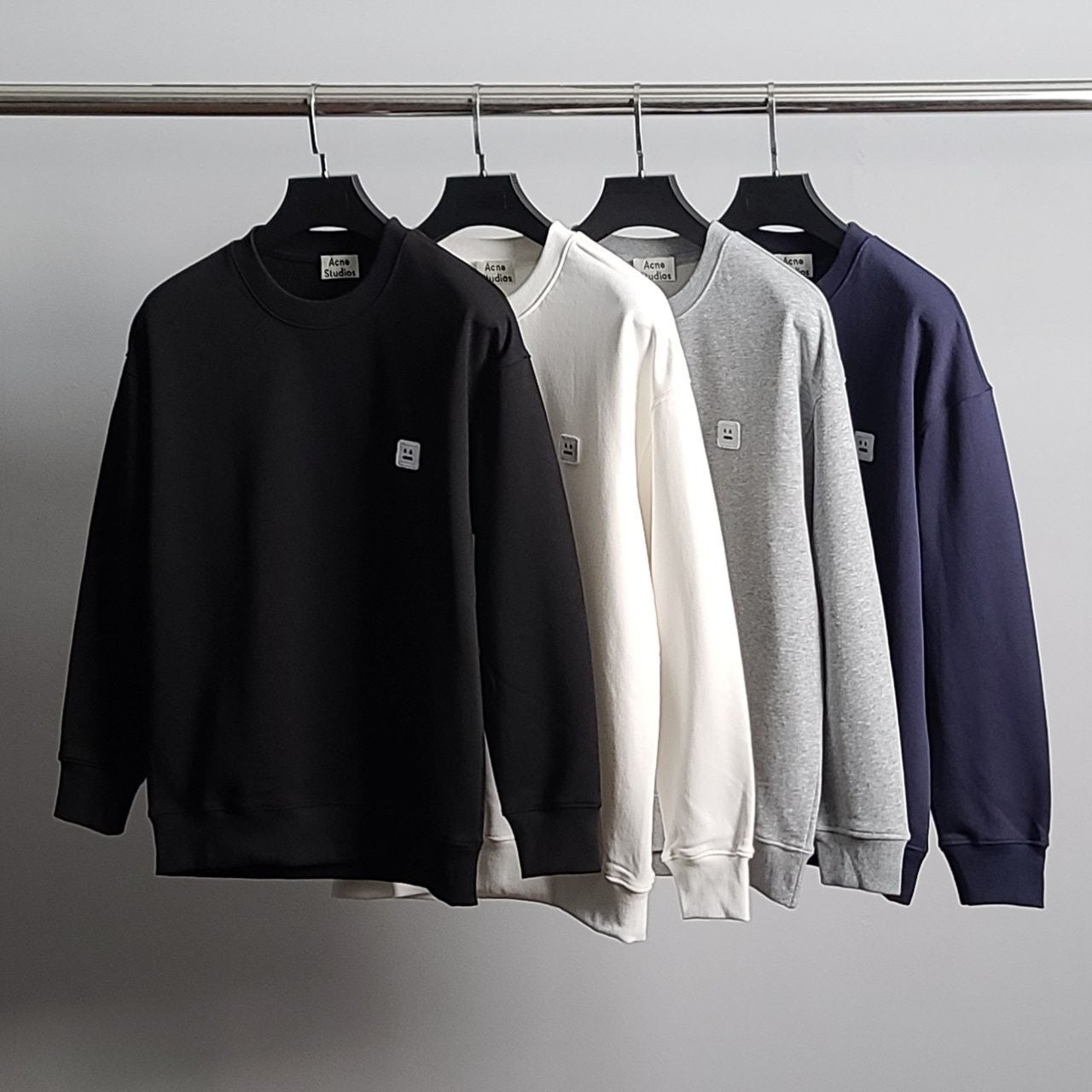 💕 아** 화이트와펜 코튼 맨투맨