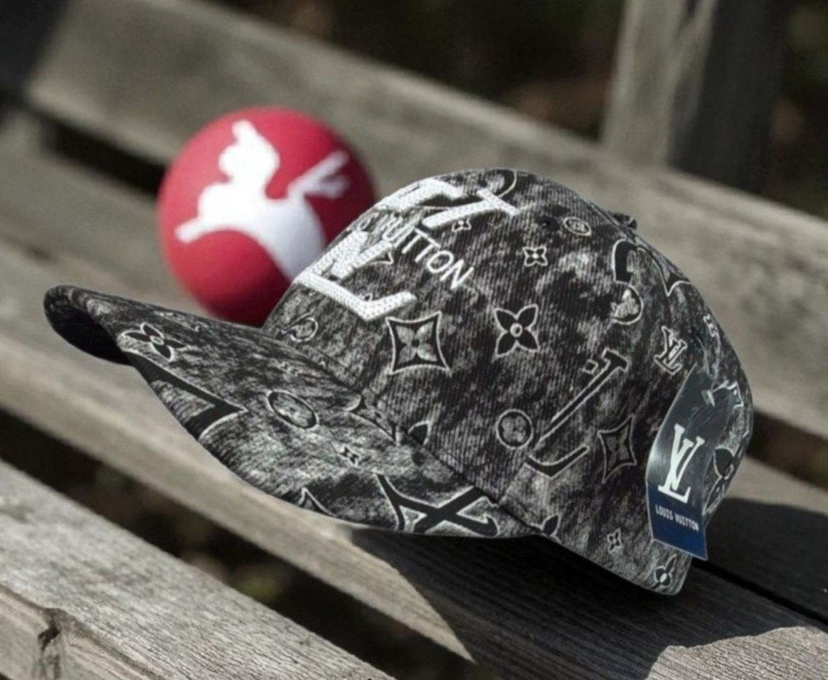 💕 루* LV 자수 모노그램 프린트 볼캡 ✔수입