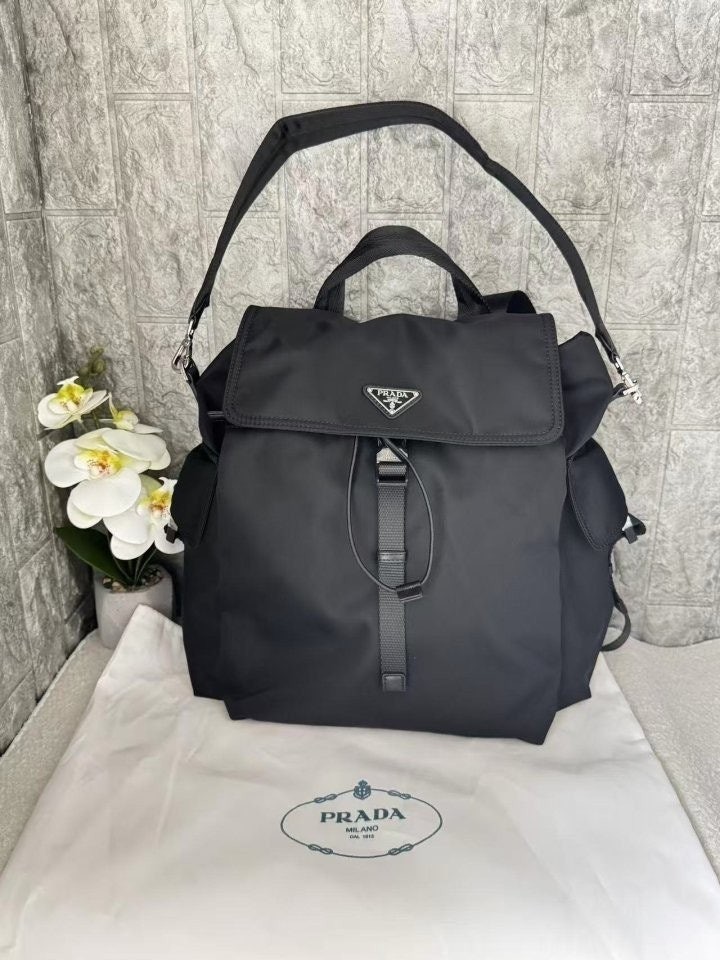 💕 프** 익스플로어 리나일론 및 가죽 백팩