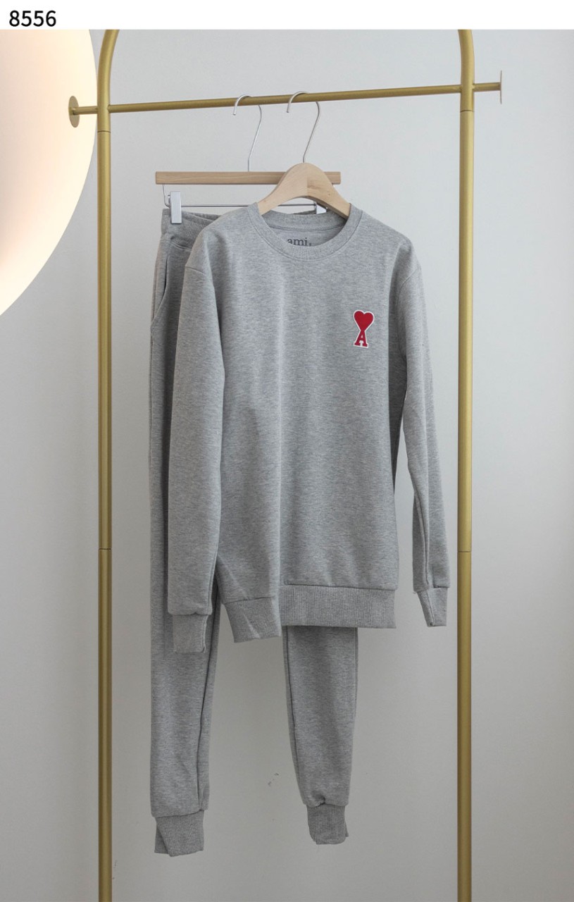 #아미 [AMI] 아미 레드 하트 로고 라운드 맨투맨 & 트레이닝 팬츠 기모 세트 신상입고💢 #세트 #8556