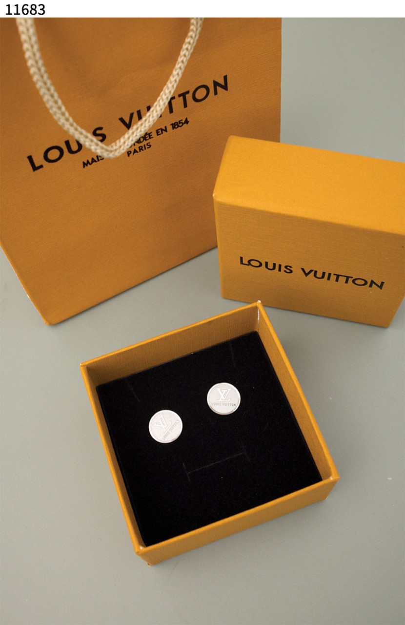 #루이비통 [Louis Vuitton] 믹스 실버 귀걸이 신상입고💢 #귀걸이 #11683