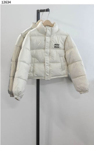 #미우미우 [MIU MIU] 크롭 여성 유광 숏 패딩 신상입고💢 #상의 #자켓 #12634