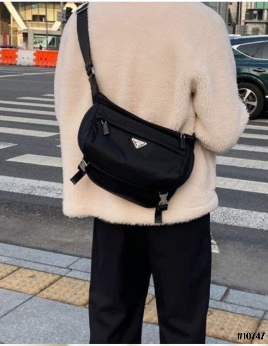 🔆 [PRADA] 프라다 수입 남여공용 리나일론 범백 🔆