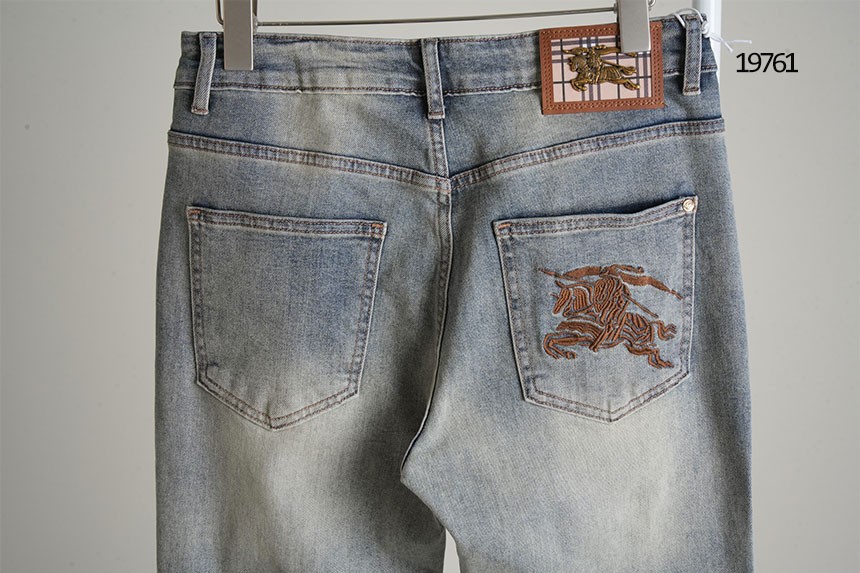 🔆 [BURBERRY] 버버리 EKD 포켓 자수로고 레더패치 데님진 🔆