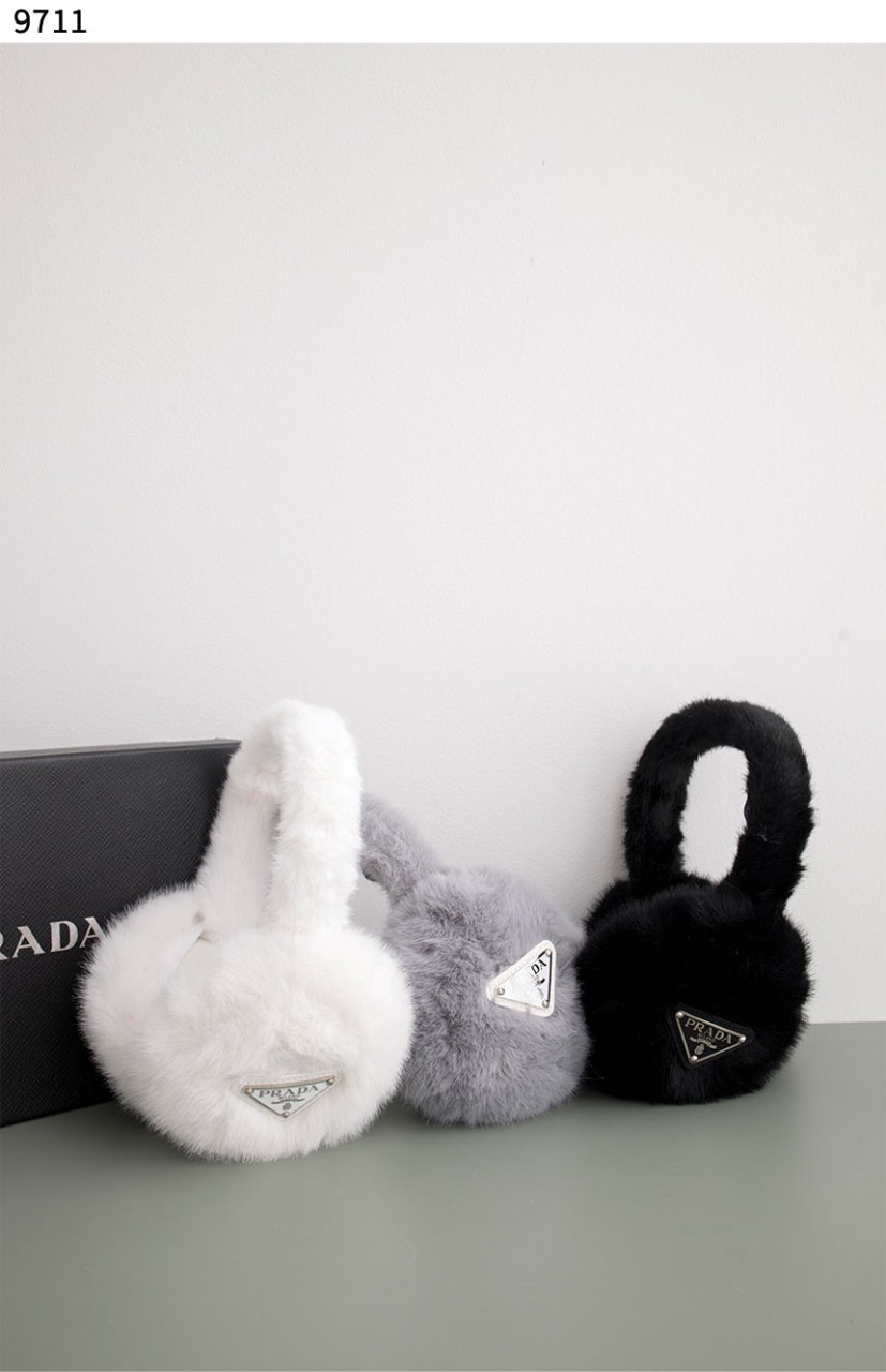 #프라다 [PRADA]  이어머프 퍼 귀마개 신상입고💢 #귀마개 #9711