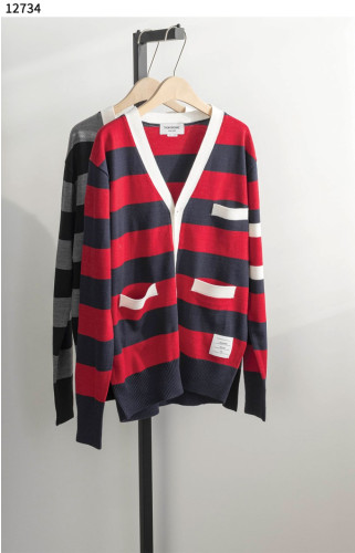 #톰브라운 [Thom Browne] 와이드 스트라이프 브이 가디건 신상입고💢 #상의 #니트 #12734