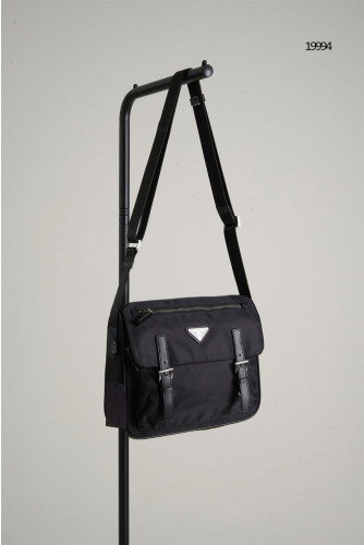 🔆 [PRADA] 프라다 삼각 로고 메신저 크로스백 🔆