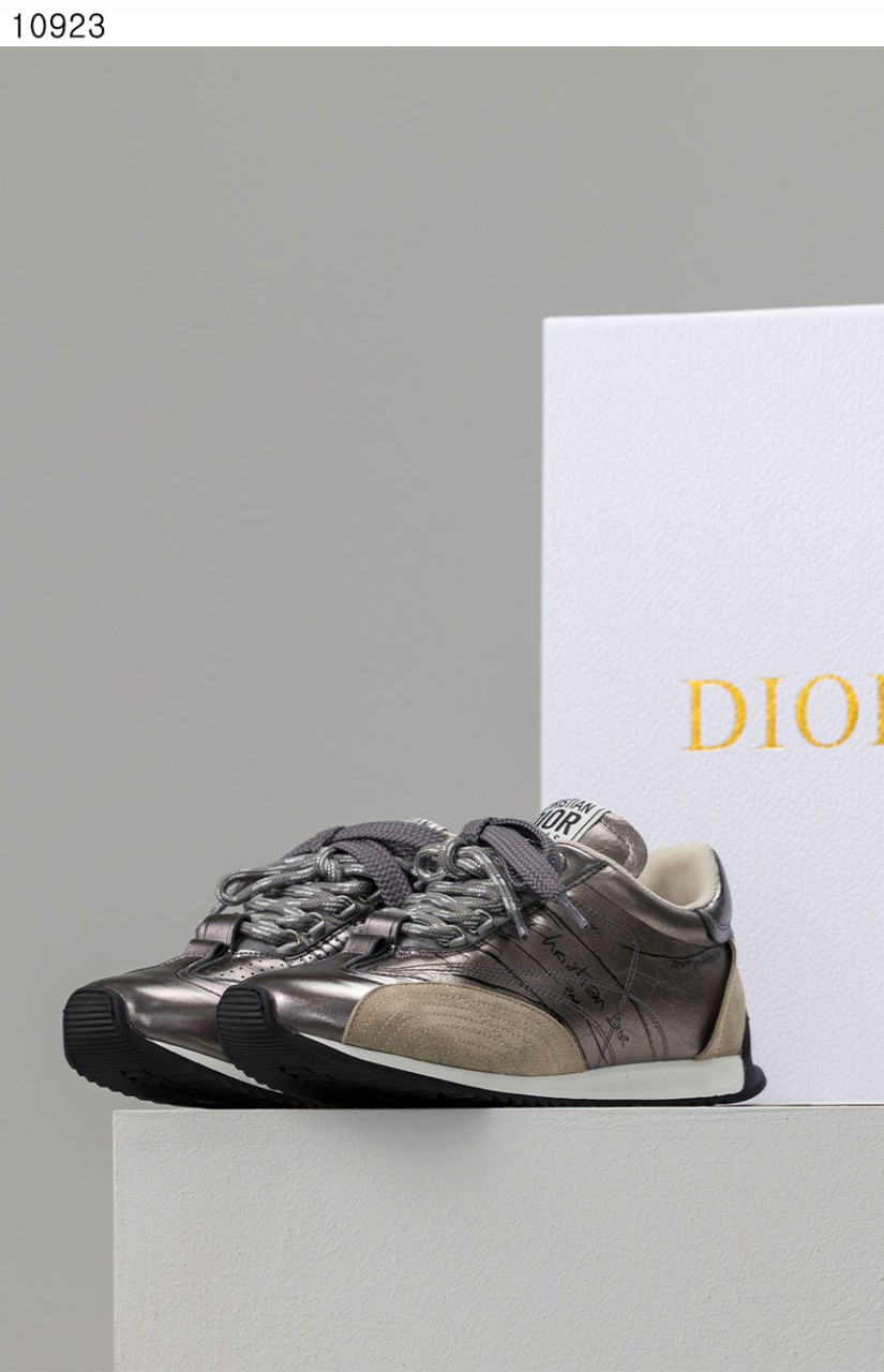 #디올 [DIOR] 수입프리미엄급 디올 D-Sketch 스니커즈 신상 입고💢 #태그 #신발 #10923