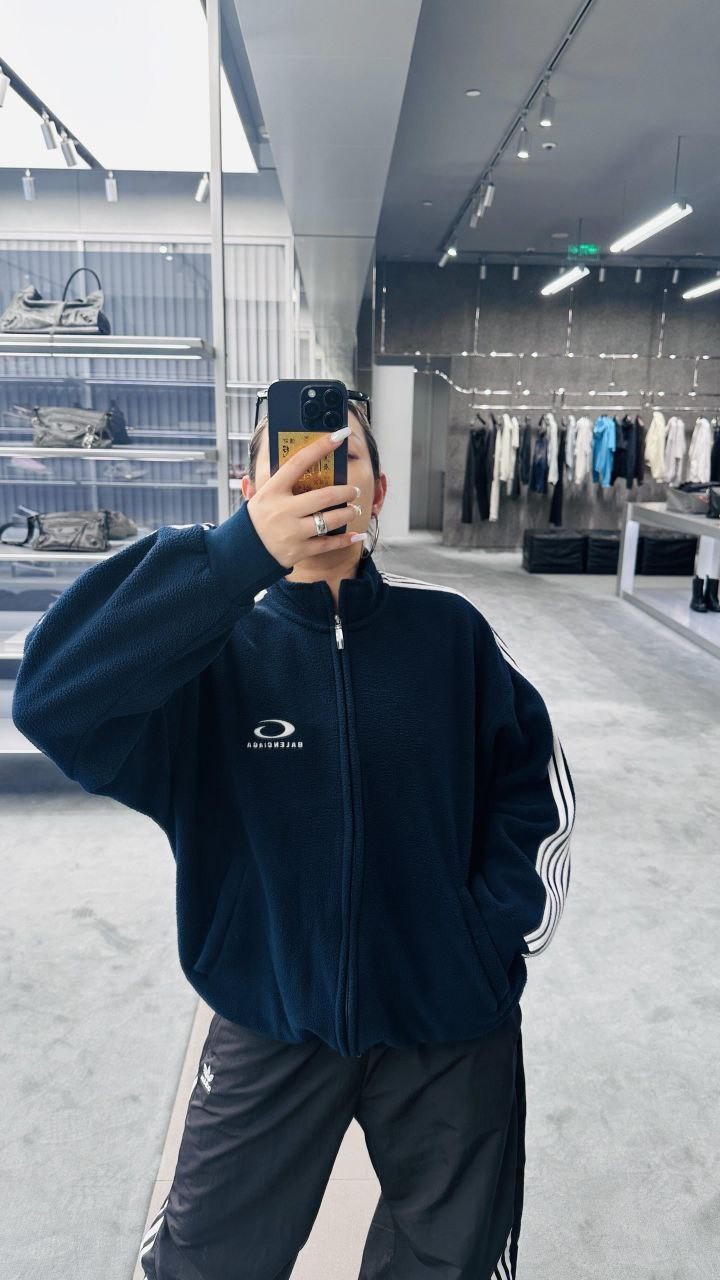 •발렌시아* 26 루프 스포츠 아이콘 후리스 집업 - 수입