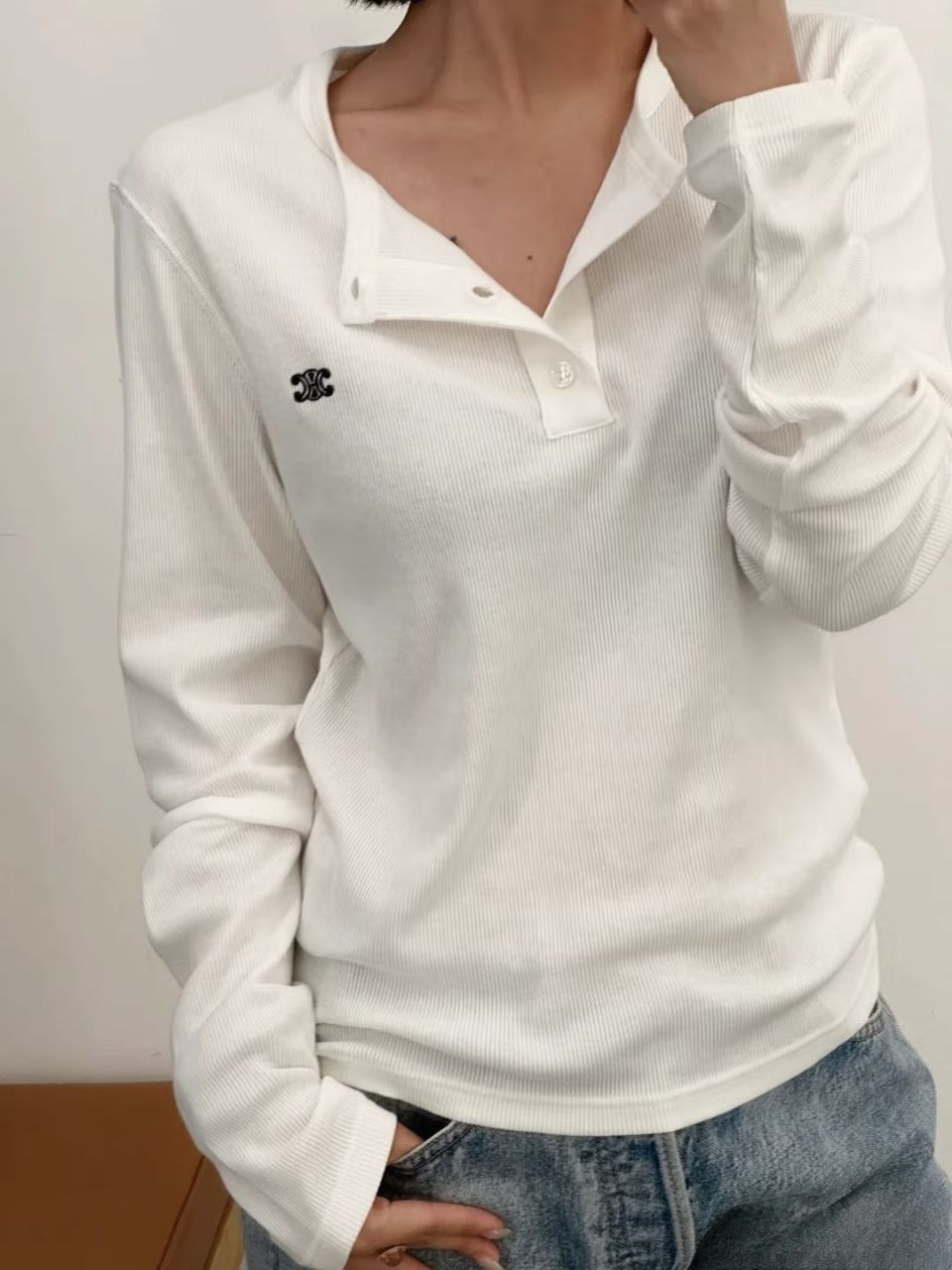 •셀린* 트리옹프 3버튼 롱슬리브 - 수입