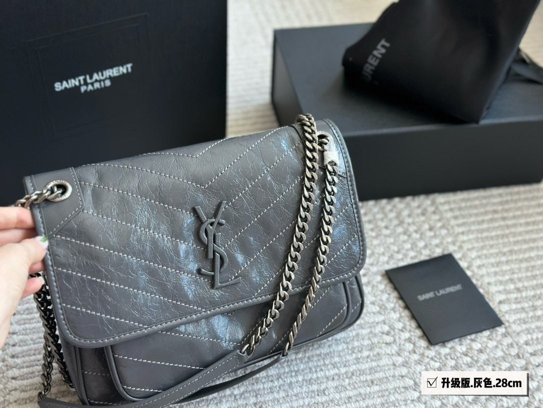 💕 생** 니키 그레이 미디움