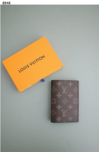 #루이비통 [LOUIS VUITTON] LV 모노그램 패스포트 커버 신상 입고💢 #지갑 #여권지갑 #8948