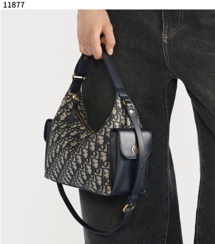 #디올 [Christian Dior] 수입프리미엄급 디올 D-Dream 미디엄 백 신상 입고💢 #태그 #가방 #11877