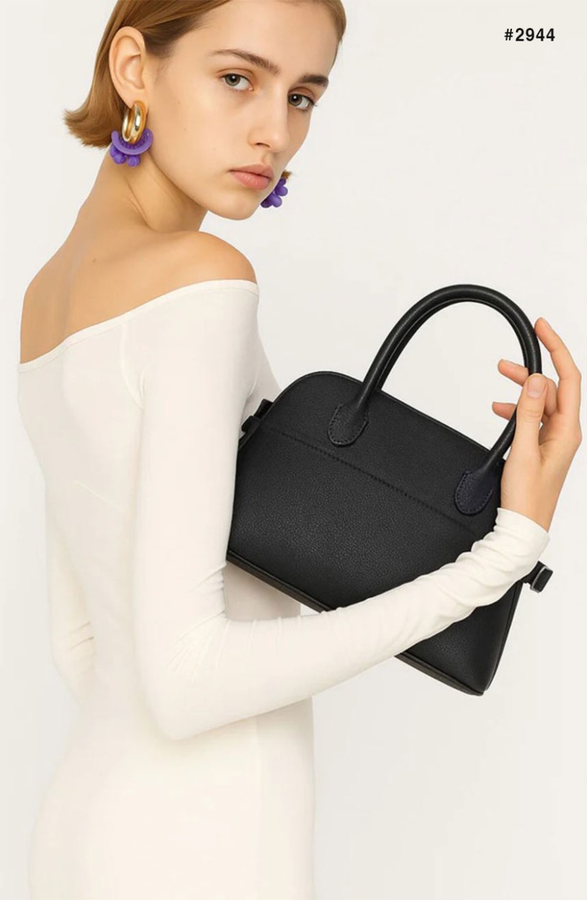 🍀 [THE ROW] 더로우 소프트 마고 12 레더 토트백 🍀