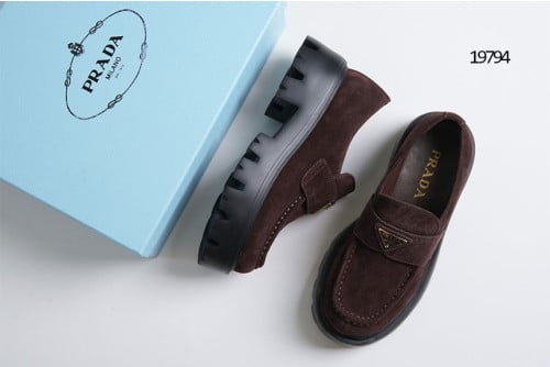 🔆 [PRADA] 프라다 25FW 여성 스웨이드 로퍼 다크브라운 🔆