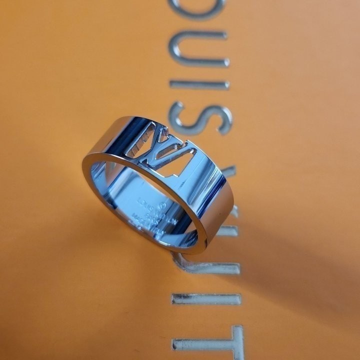 루이비통 387 SIGNATURE CHAIN 실버 반지