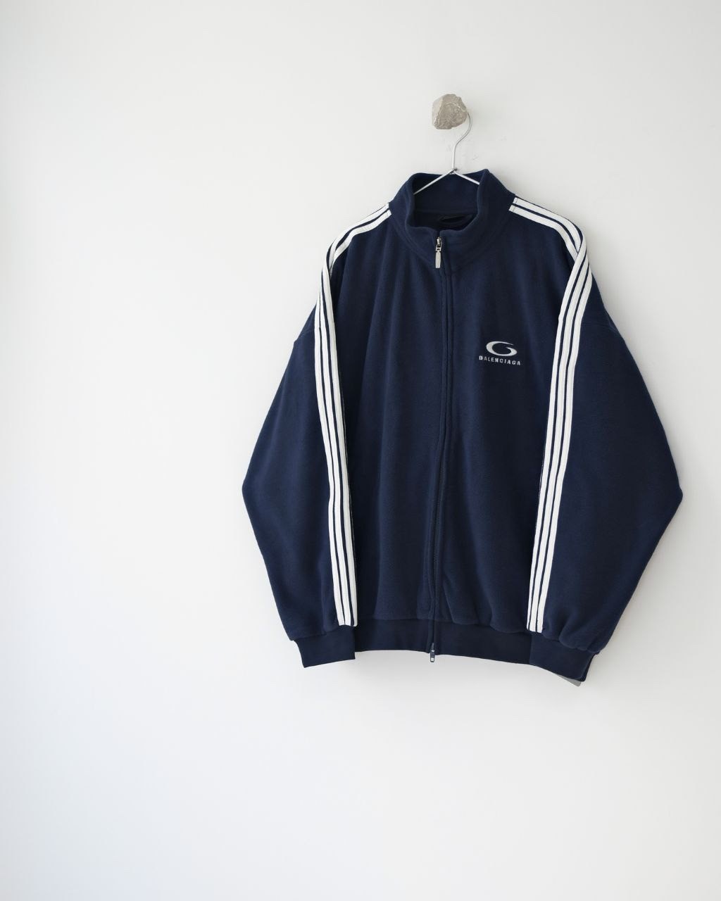 •발렌시아* 26 루프 스포츠 아이콘 후리스 집업 - 수입