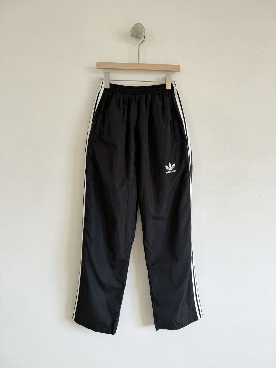 •발렌시아* x 아디다* OG 삼선 트랙수트 팬츠 - 수입
