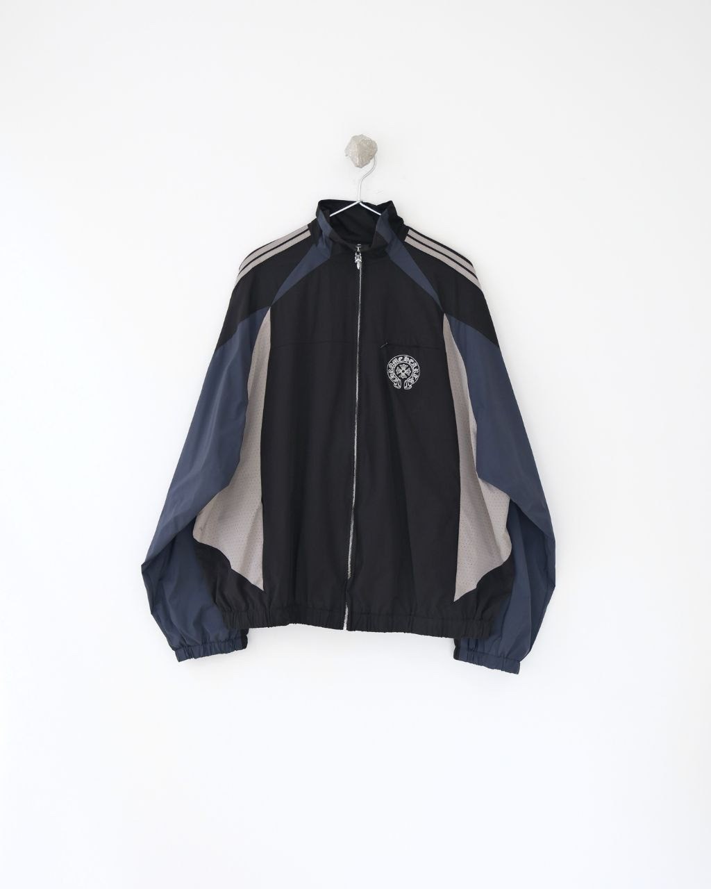 •크롬하* 홀스슈 자수 패치워크 트랙 자켓 - 수입