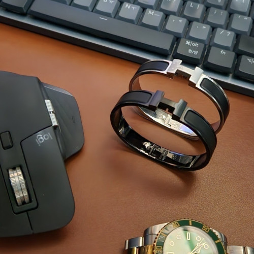 [491번] #에르메스  클릭아슈 올블랙 무광 팔찌