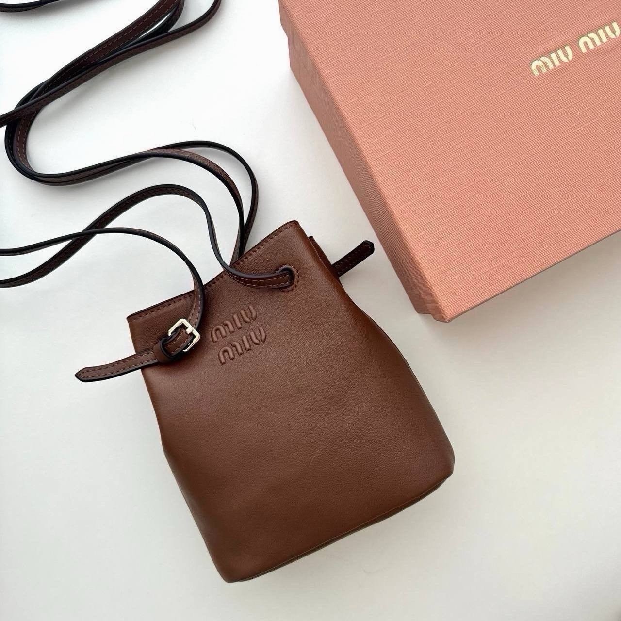 #A #미우미우 나파가죽 버킷백
