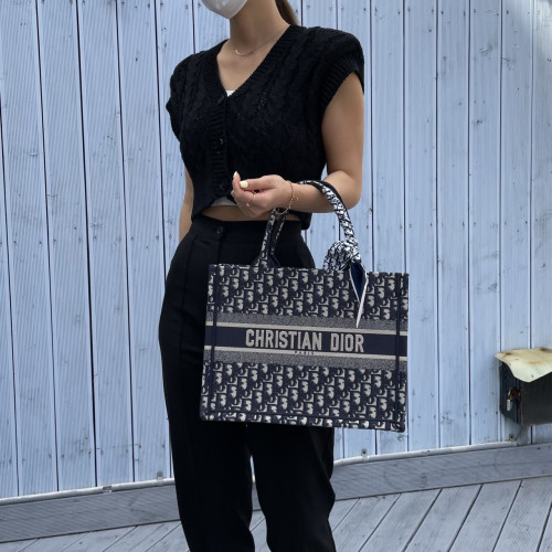 #N #디올 북토트백 미듐