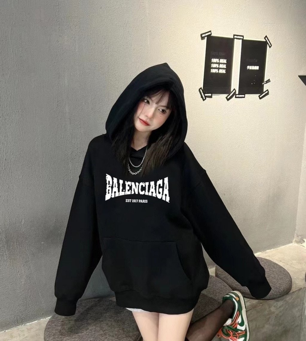 💕 발**** 1917 로고 그래픽 후드티