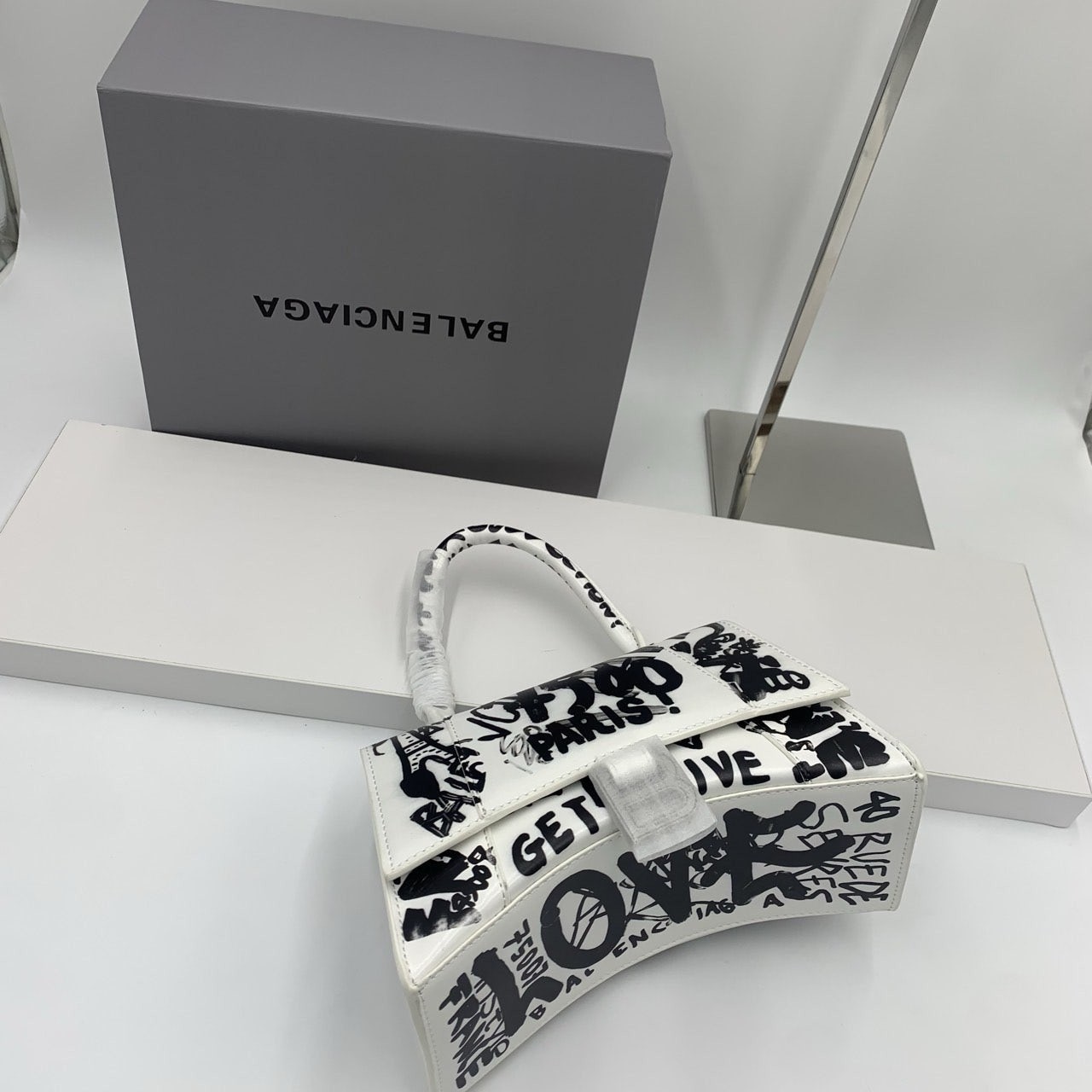 💕 발**** 그래피티 아워글래스