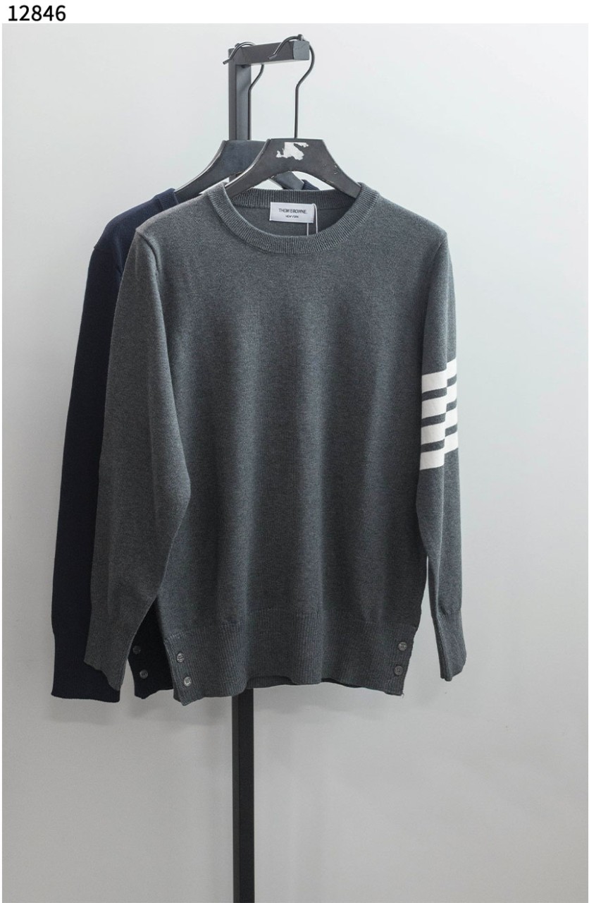 #톰브라운 [Thom Browne] 클래식 캐시미어 4-바 풀오버 스웨터 신상입고💢 #상의 #니트 #12846