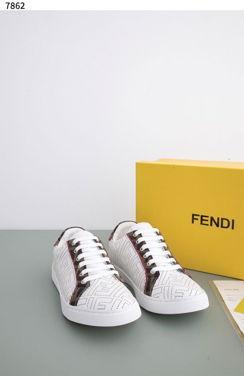 #펜디 [FENDI]  펜디 FF 펀칭 로고 스니커즈 신상입고💢 #신발 #7862