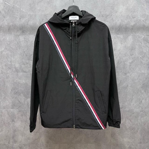 톰브라운 사선 스트라이프 바람막이