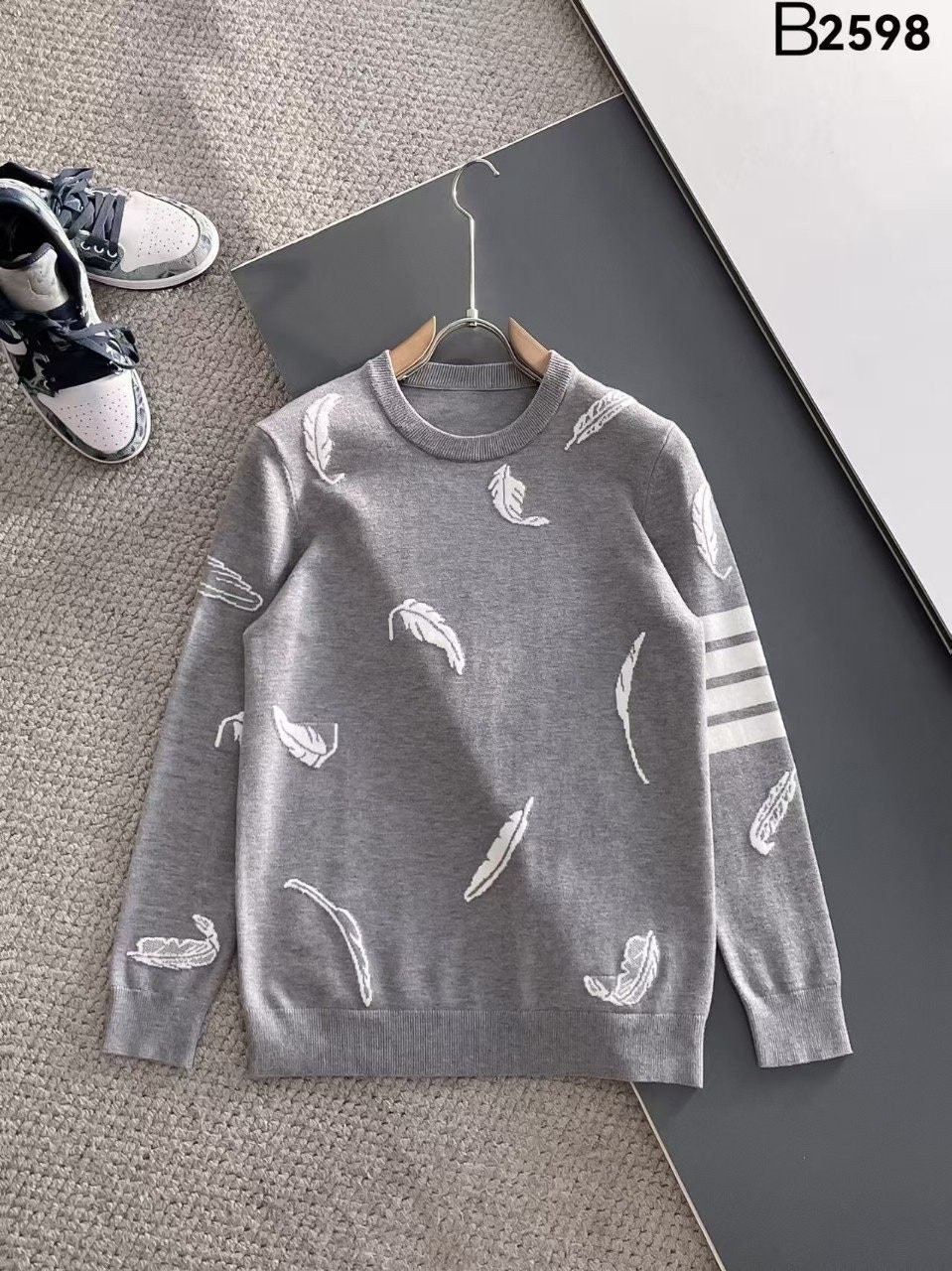 💕 톰* 깃털자수 니트