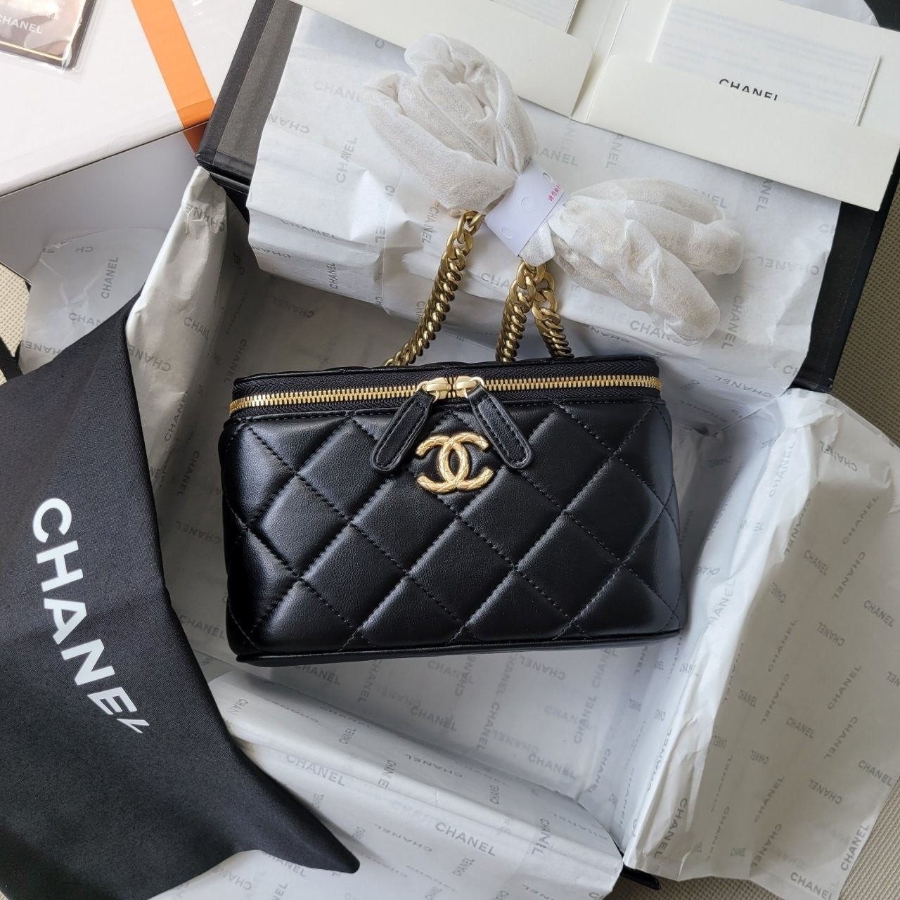 💕 샤* 금장 체인 베니티백 AP3044