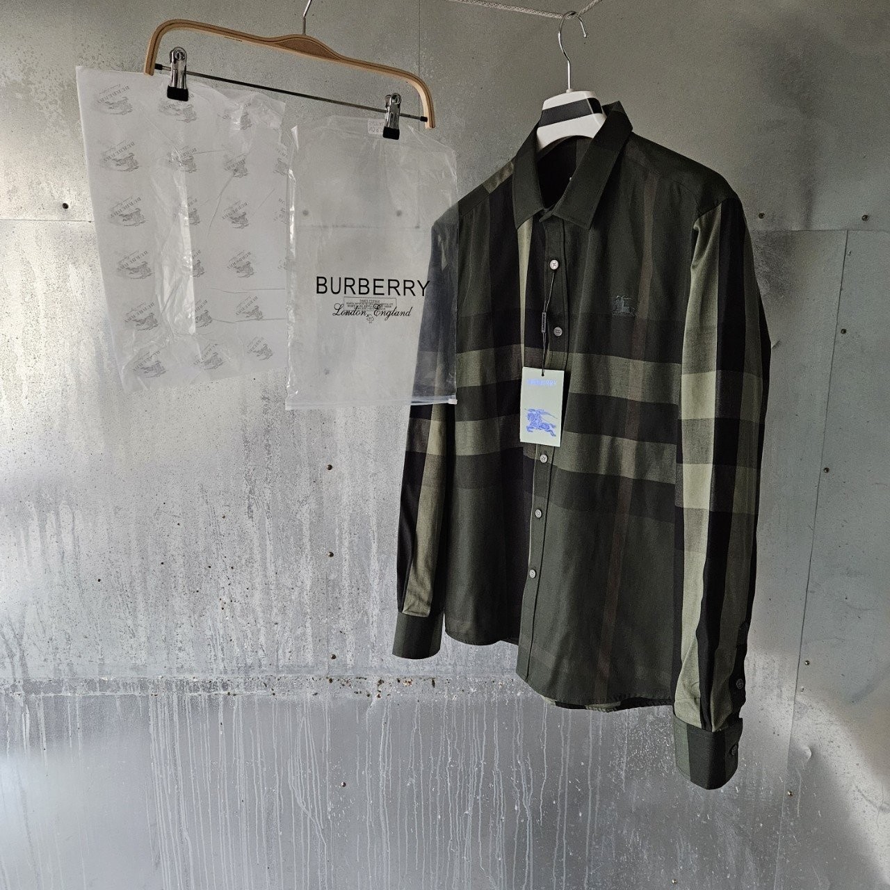 버버*  체크 셔츠